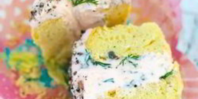 Рецепт Закусочных маффинов с муссом из копченого лосося