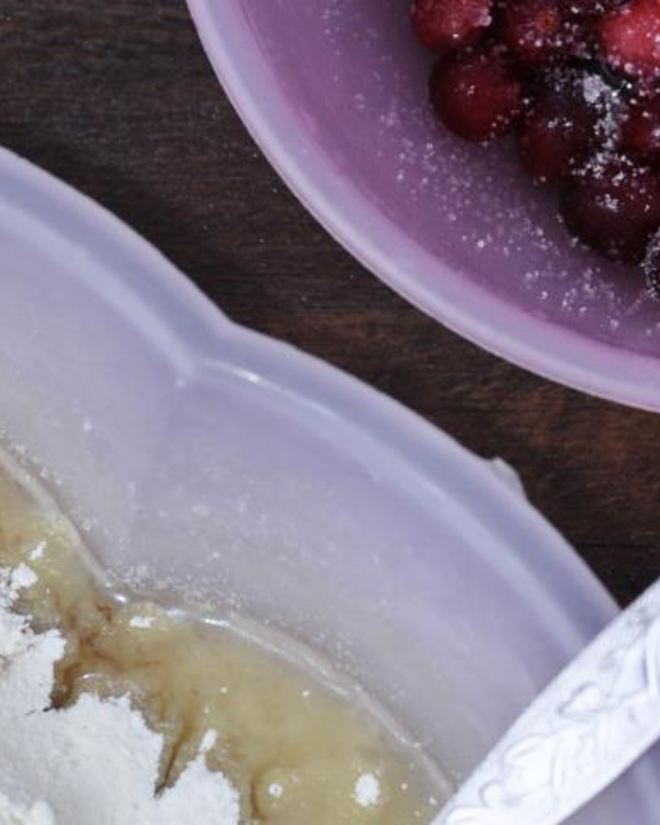 Рецепт кекса-манника с ягодами