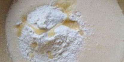 Шаг 5: манника на густой сметане в мультиварке