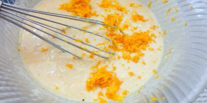 Шаг 3: манника на кефире с апельсиновой цедрой