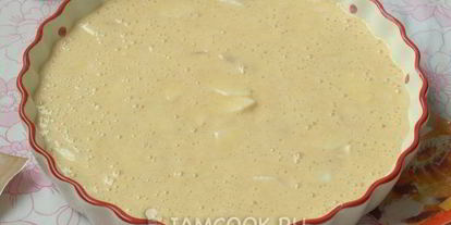 Шаг 8: манника на молоке с яблоками