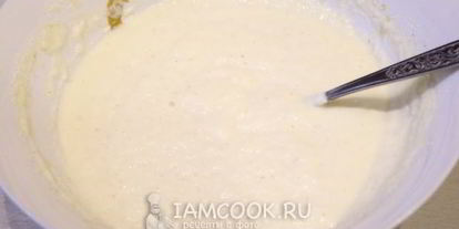 Шаг 8: манника с яблоками в мультиварке