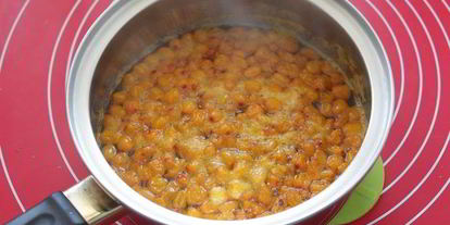 Шаг 6: манника творожного с облепиховым соусом