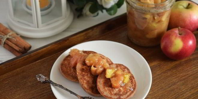 Рецепт Гречневых оладий с коричными яблоками