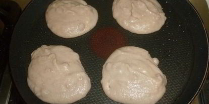 Шаг 4: гречневых оладий с коричными яблоками