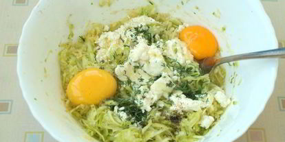 Шаг 1: кабачковых оладий с творогом