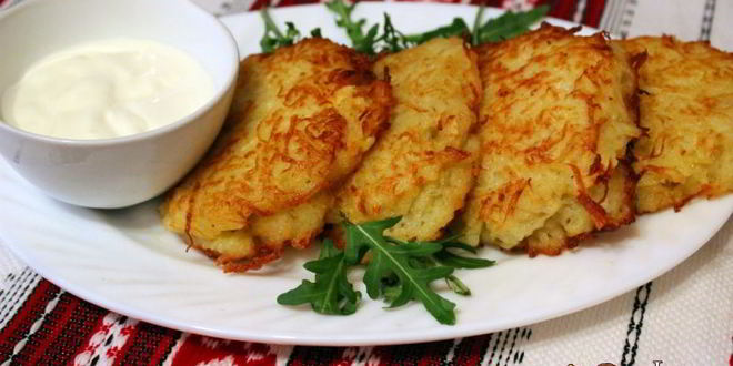 Рецепт картофельных оладий с сыром