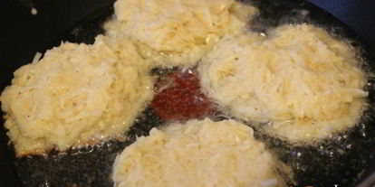 Шаг 4: картофельных оладий с сыром