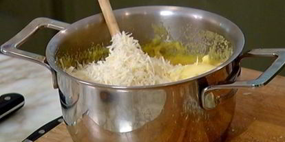 Шаг 3: кукурузных оладушек с прошутто