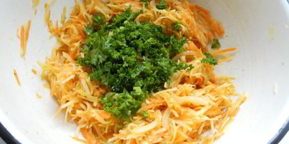 Шаг 1: оладий овощных с соусом карри по-индийски