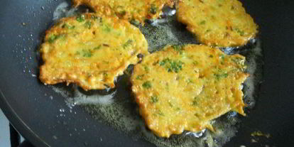 Шаг 3: оладий овощных с соусом карри по-индийски