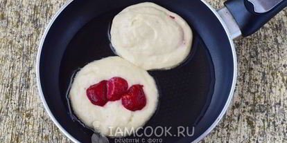 Шаг 9: оладий с начинкой на кефире