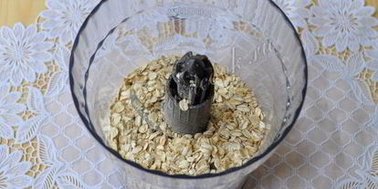 Шаг 2: овсяного печенья без муки с шоколадными конфетами