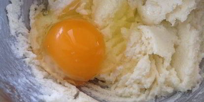 Шаг 1: печенья ежевично-малиновые завитушки