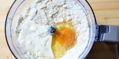 Шаг 2: печенья на сметане крендельки