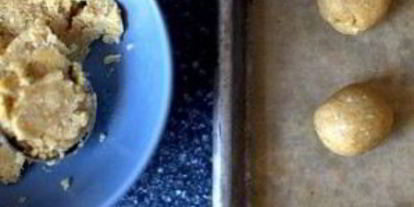 Шаг 1: печенья с шоколадом и лесными орехами