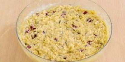 Шаг 9: печенья творожного с вишней, миндалем и шоколадом