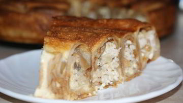 Рецепт Блинного пирога с курицей и грибами