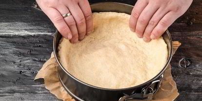 Шаг 4: пирога с творогом, брокколи и грибами