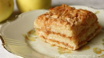 Рецепт Пирога с яблоками и манкой