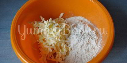 Шаг 6: пирога со смородиной