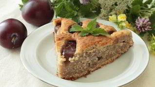 Рецепт Творожно-орехового пирог со сливами