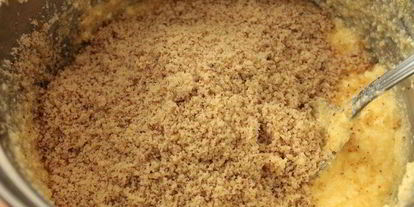 Шаг 3: творожно-орехового пирог со сливами