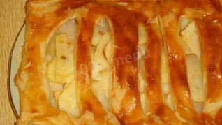 Рецепт Яблочного пирога из готового слоеного теста