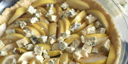 Шаг 7: яблочного пирога с луком и голубым сыром