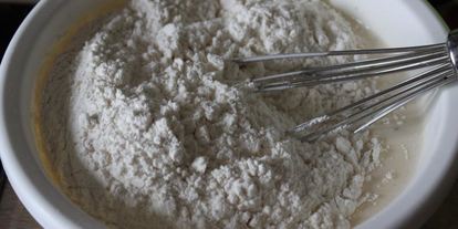 Шаг 3: заливного пирога с рисово-мясными шариками