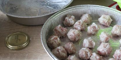 Шаг 5: заливного пирога с рисово-мясными шариками