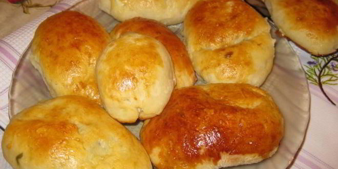 Рецепт Быстрых пирожков на кефире в духовке Нежнее пуха