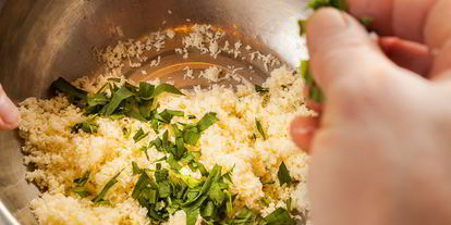 Шаг 13: кутабов с сыром и тархуном