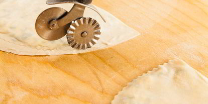 Шаг 16: кутабов с сыром и тархуном