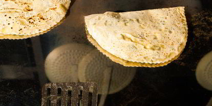 Шаг 17: кутабов с сыром и тархуном