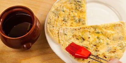 Шаг 18: кутабов с сыром и тархуном