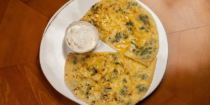 Шаг 20: кутабов с сыром и тархуном