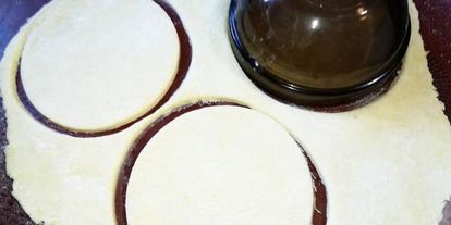 Шаг 6: пирожков из сырного теста