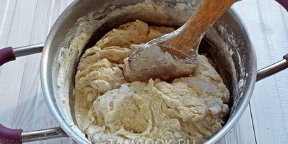 Шаг 8: пирожков на кефире с дрожжами на сковороде