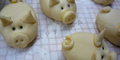 Шаг 12: пирожков с фаршем в духовке румяные хрюшки