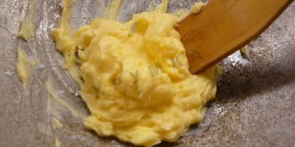 Шаг 2: пирожков с фаршем в духовке румяные хрюшки