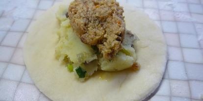 Шаг 8: пирожков с фаршем в духовке румяные хрюшки