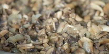 Шаг 1: пирожков с грибами и курицей