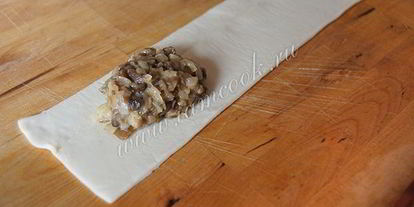 Шаг 5: пирожков с грибами и сыром