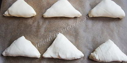 Шаг 7: пирожков с грибами и сыром