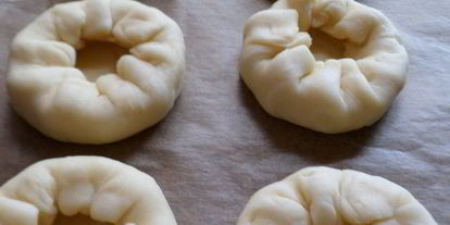 Шаг 8: пирожков с кабачком и лисичками грибная поляна