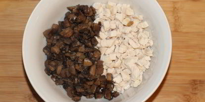 Шаг 3: пирожков с курицей и грибами