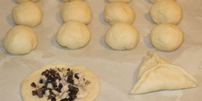 Шаг 4: пирожков с курицей и грибами