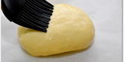 Шаг 18: пирожков с творогом и изюмом