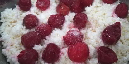 Шаг 1: пирожков с творогом и вишней